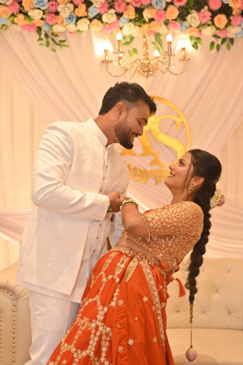 Ravi dipping Soumya on the dance floor at their engagement